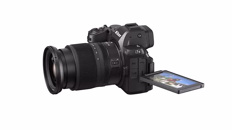 Nikon Z5II + Z 24-200/4,0-6,3 VR