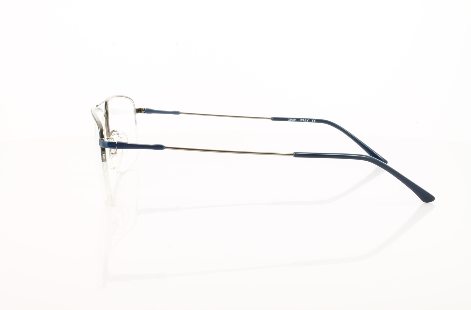 Arvis AV 106 C2