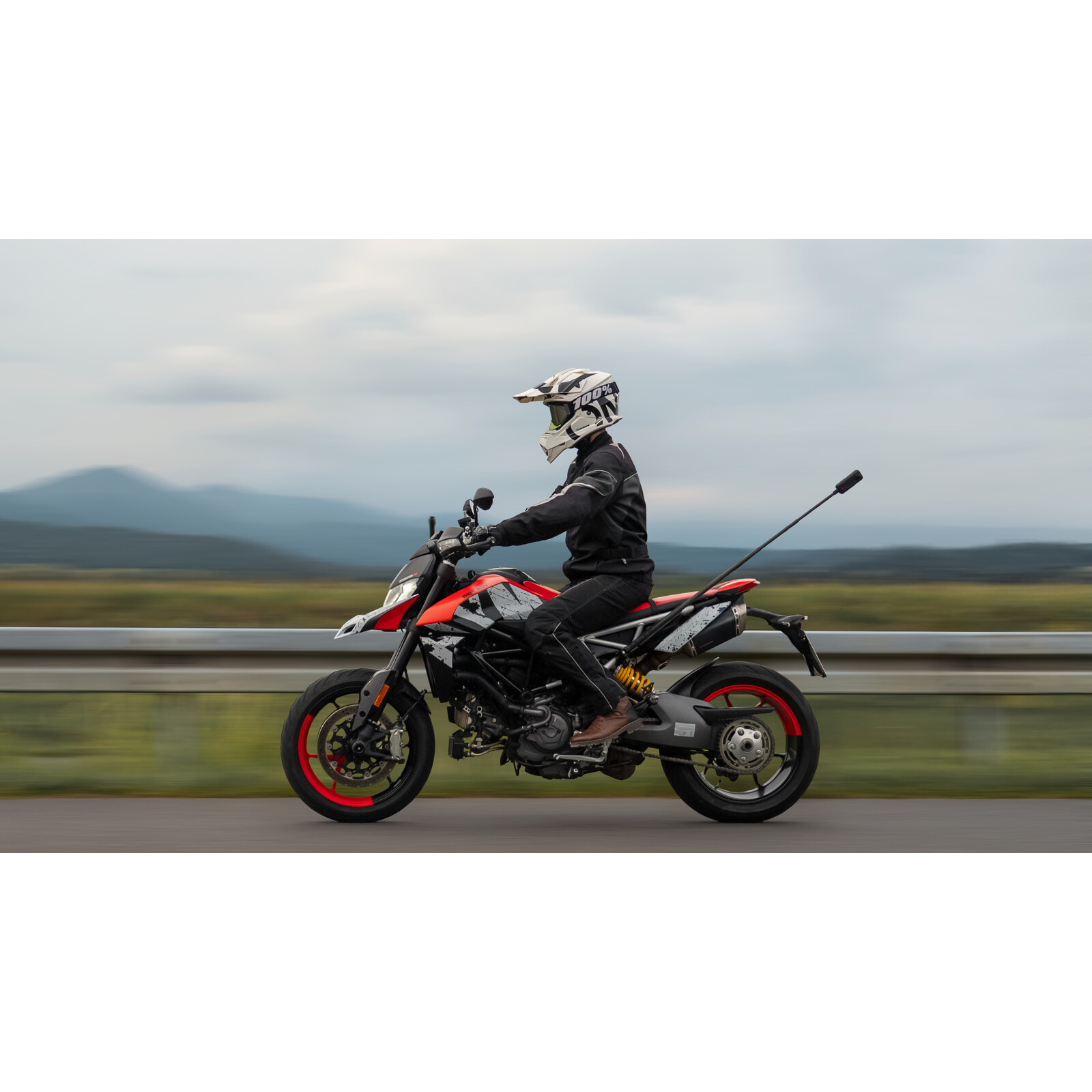 Insta360 X4 Air Starter Bundle Black