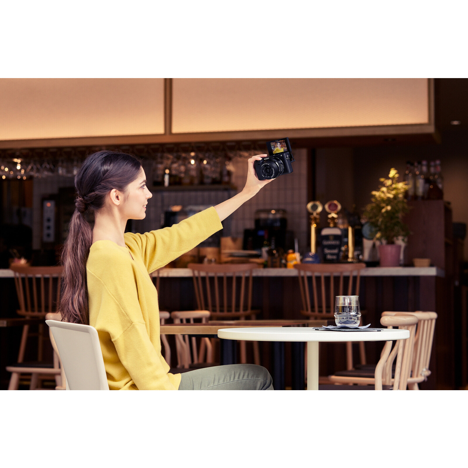 Sony Alpha 6400 + SELP 16-50/3,5-5,6 OSS