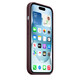 Apple iPhone 15 FineWoven Case mit MagSafe mulberry