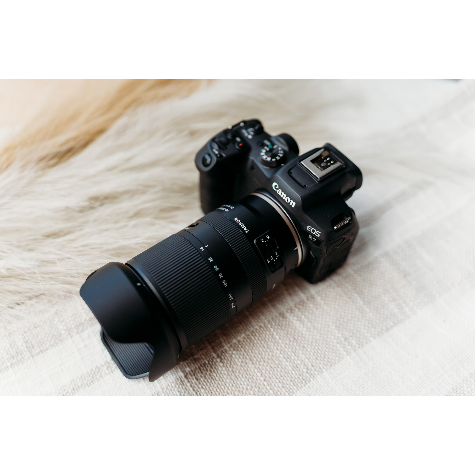 Tamron 18-300/3,5-6,3 Di III-A VC VXD für Canon RF