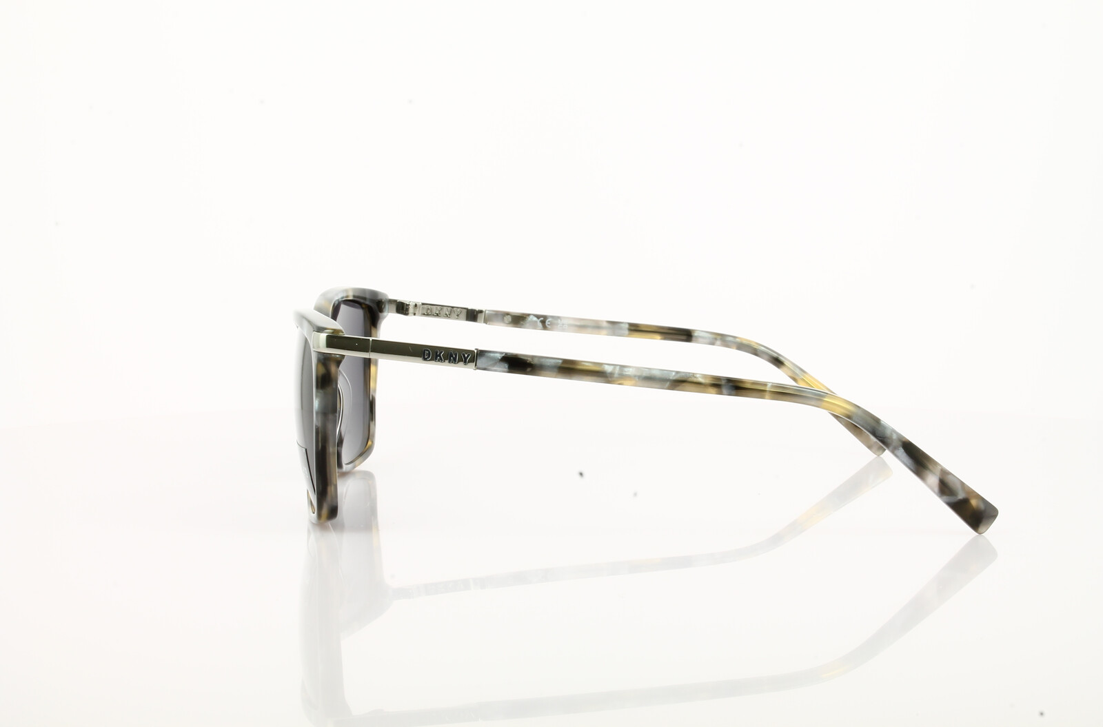 DKNY DK539SH 425