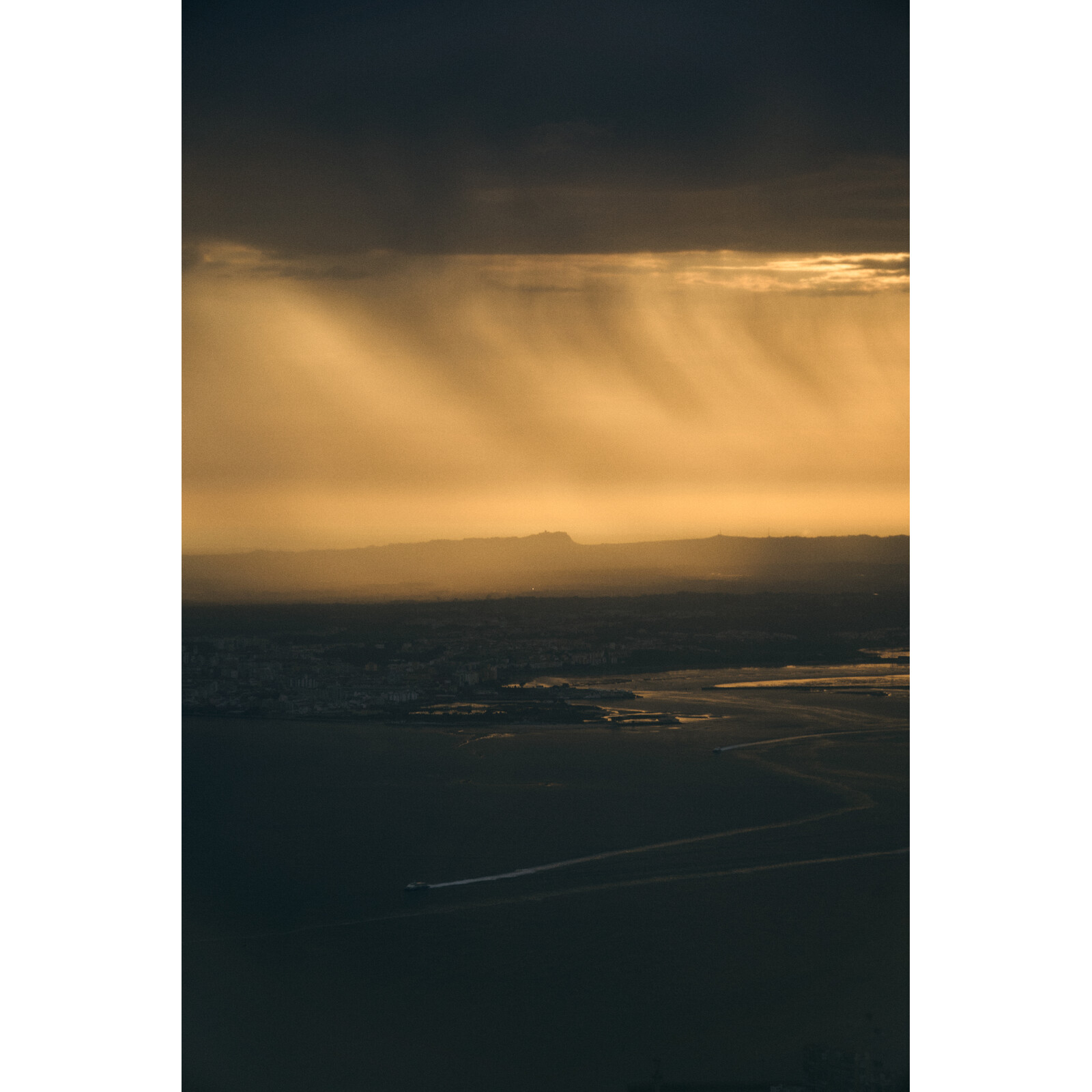 Sigma 16-300/3.5-6.7 DC OS Sony E-Mount