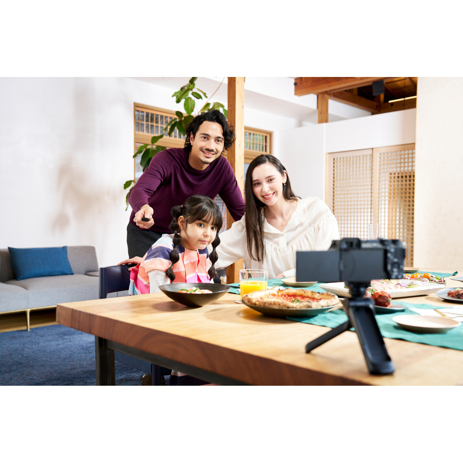 Sony ZV-E10 + E PZ 16-50 OSS II