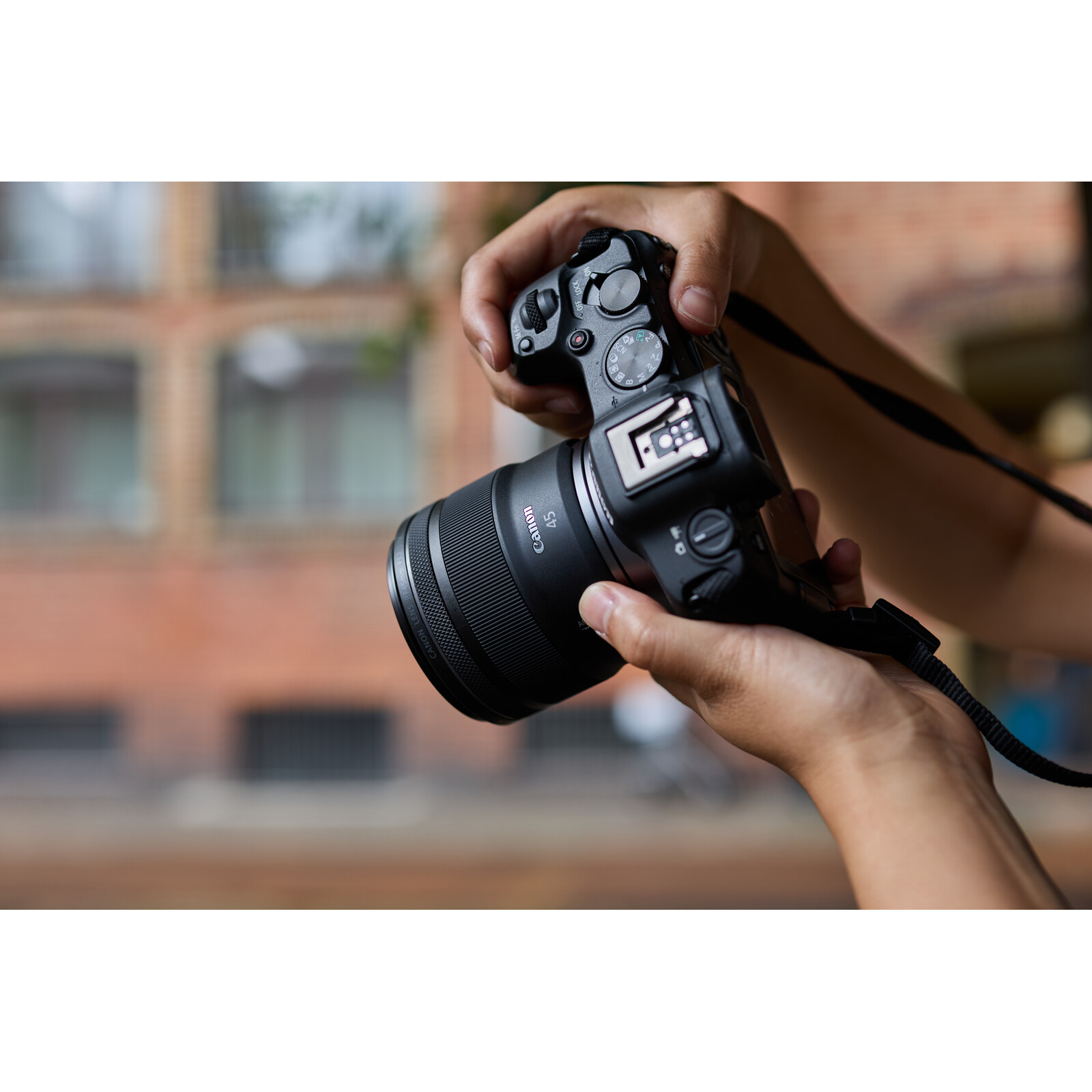 Canon RF 45mm F1.2 STM