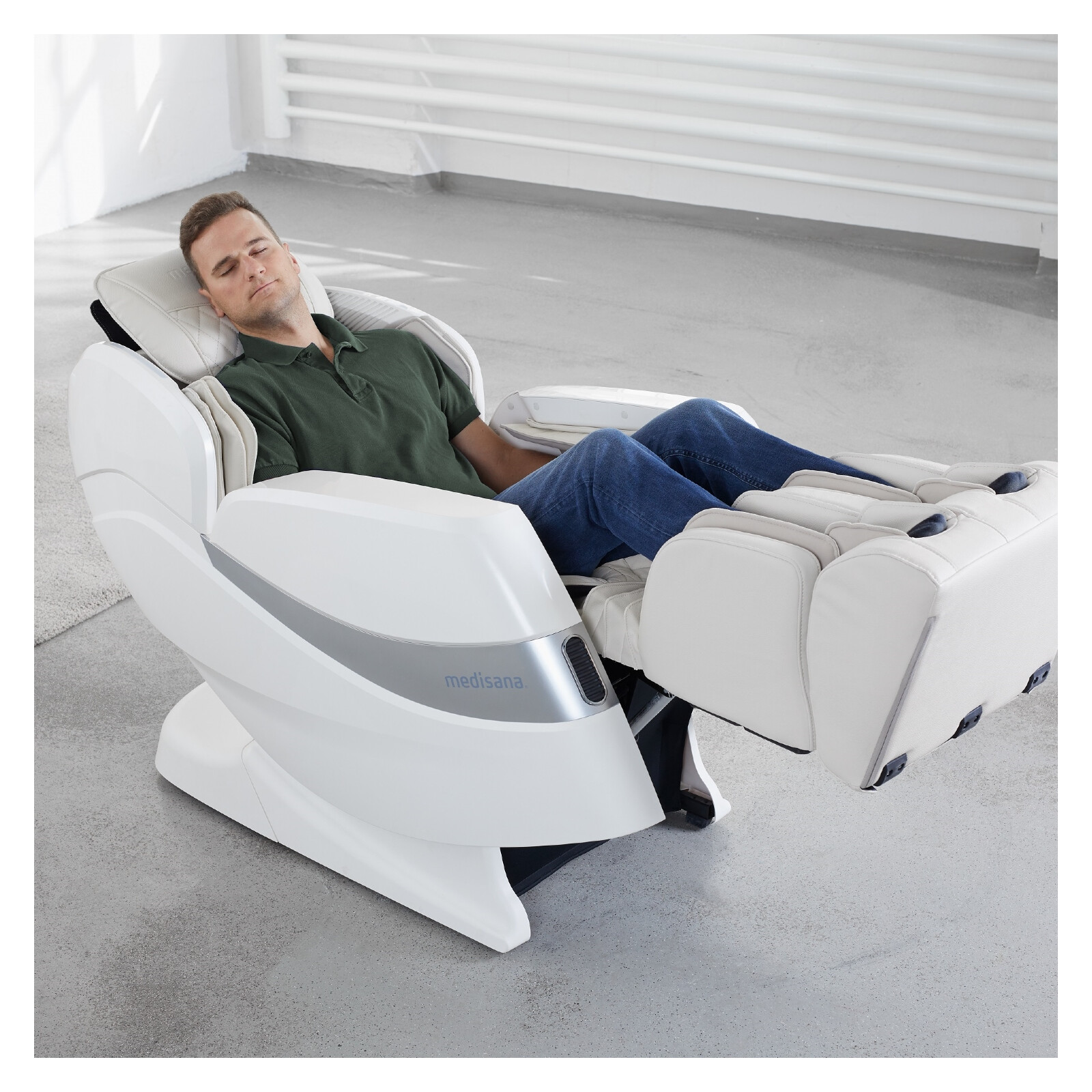 Medisana MS 1000 Deluxe Massage Sessel weiß