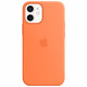 Apple iPhone 12 mini Silikon Case mit MagSafe kumquat