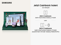 "Samsung Produkte wie Galaxy Z Fold4 oder Galaxy Watch5 Pro in einer Geschenkebox für die Samsung X-mas Cashback Aktion"
