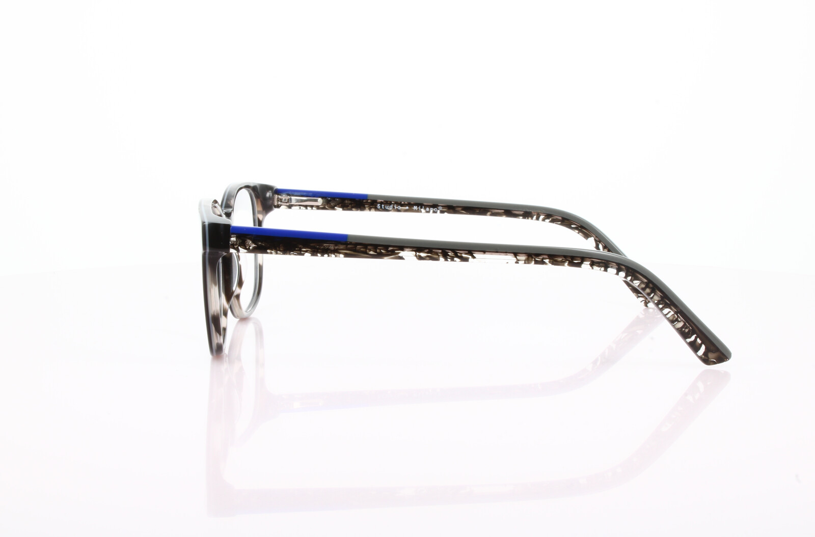 Studio Milano F2220 C2