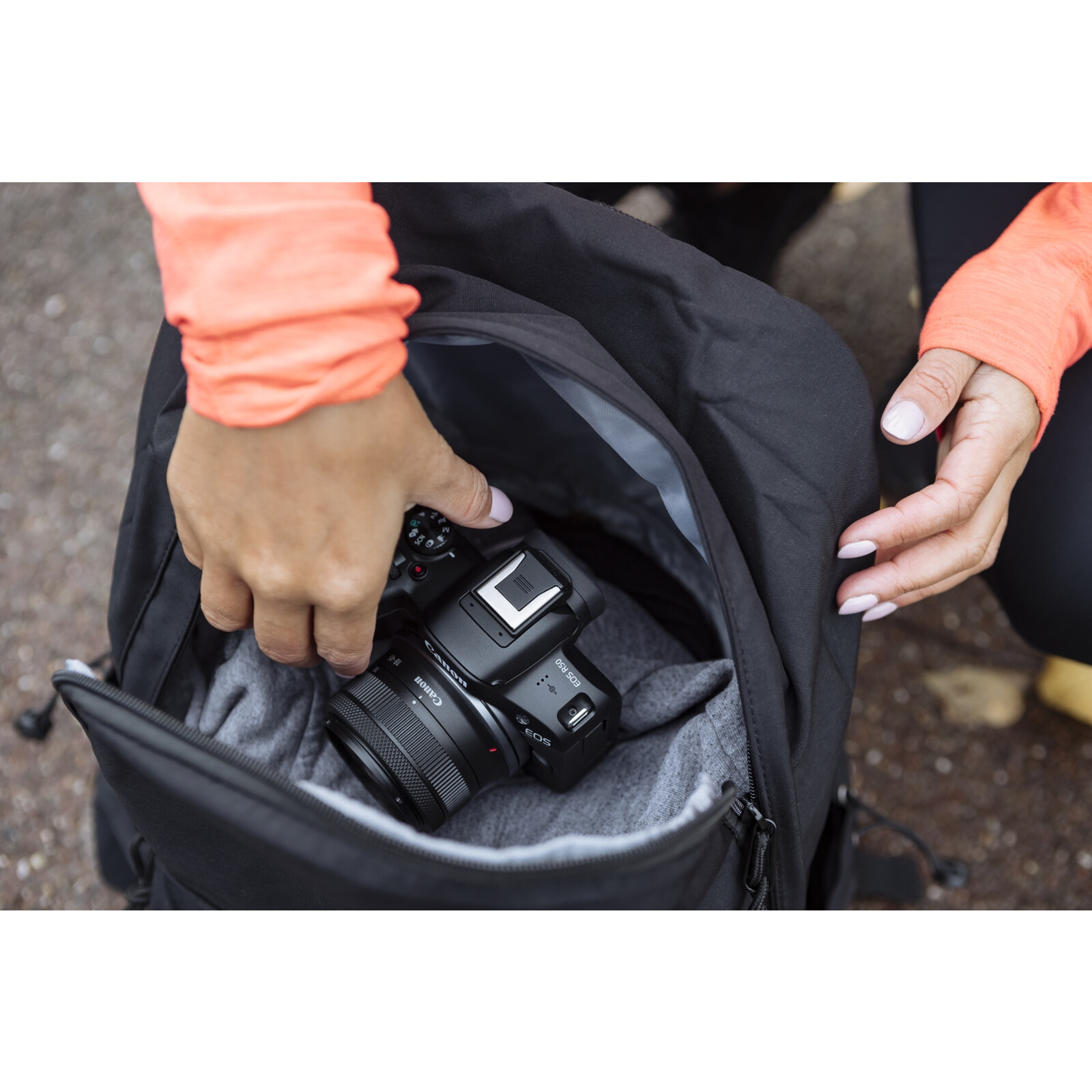 Canon EOS R50 schwarz  + RF-S 18-45 IS STM