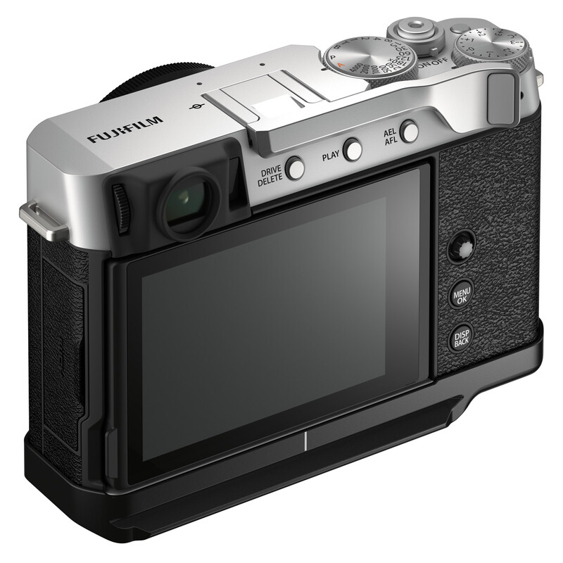 Fujifilm X-E4 silver / MHG-XE4+TR-XE4 Kit