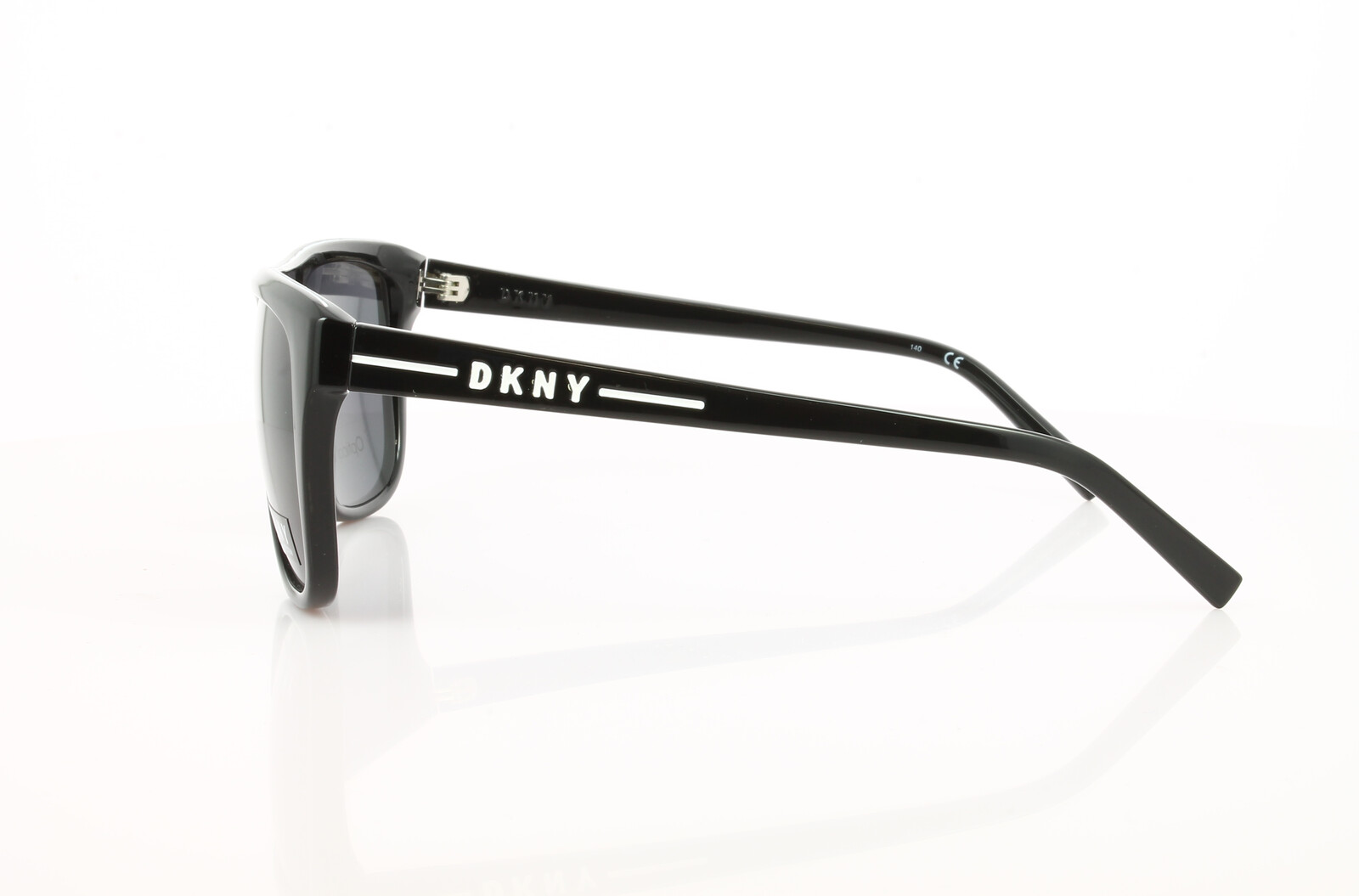 DKNY DK537SH 001