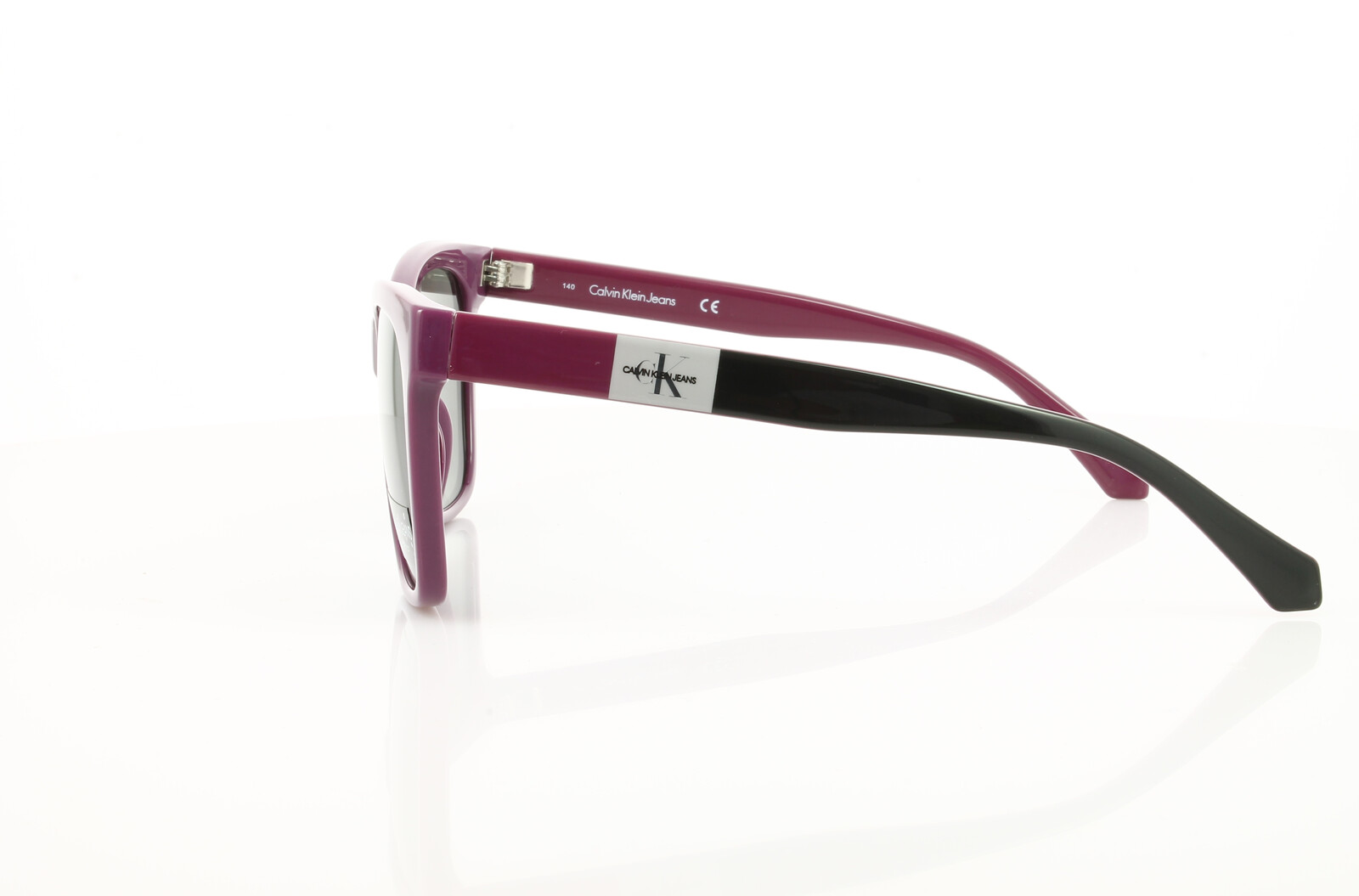 Calvin Klein CKJ 21618SH 500