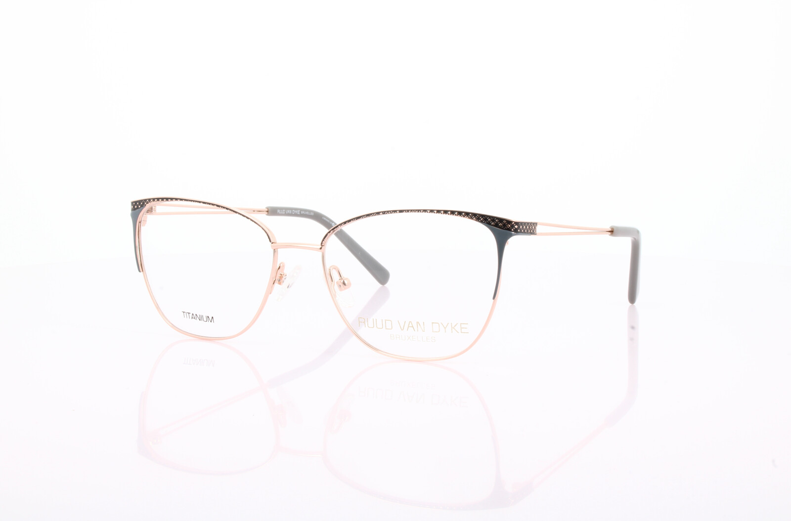 Ruud van Dyke RVD 1432T-4H