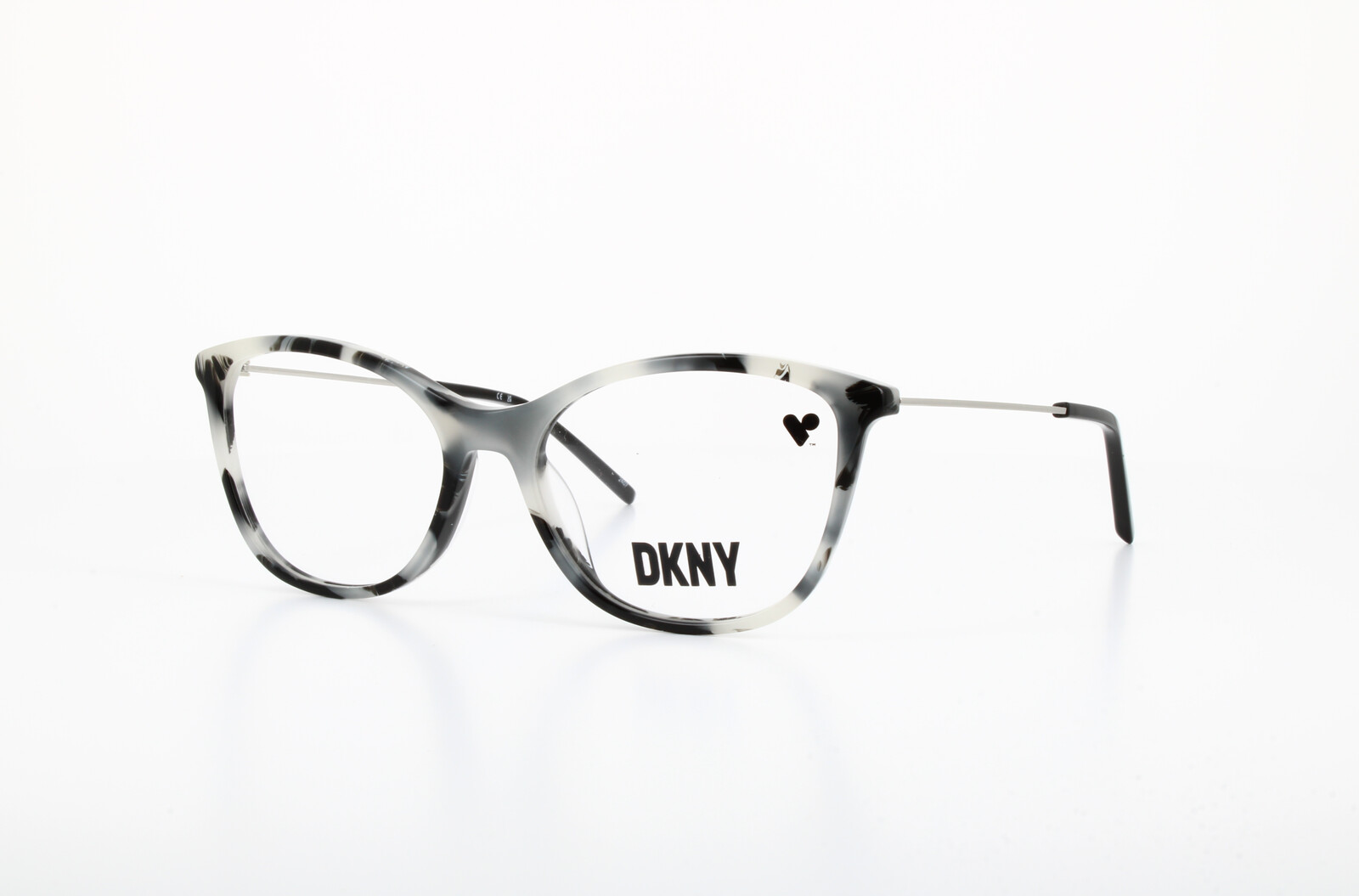 DKNY 7009 015