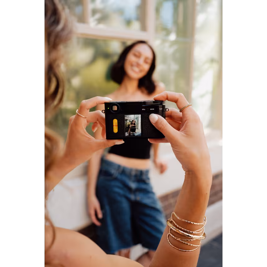 Fujifilm X-HF1 black WWI