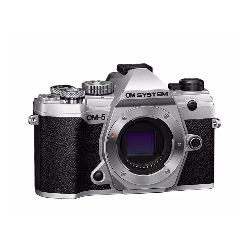 OM System OM-5 silber + 12-40/2,8 ED Pro II