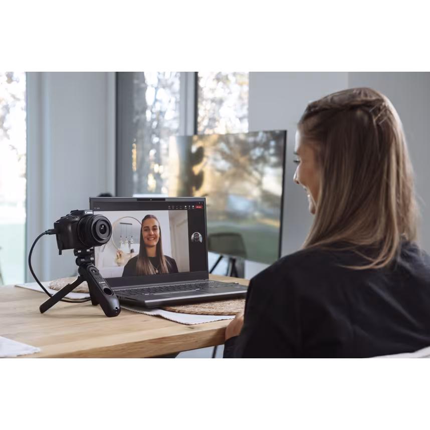 Canon EOS R50 schwarz  + RF-S 18-45 IS STM