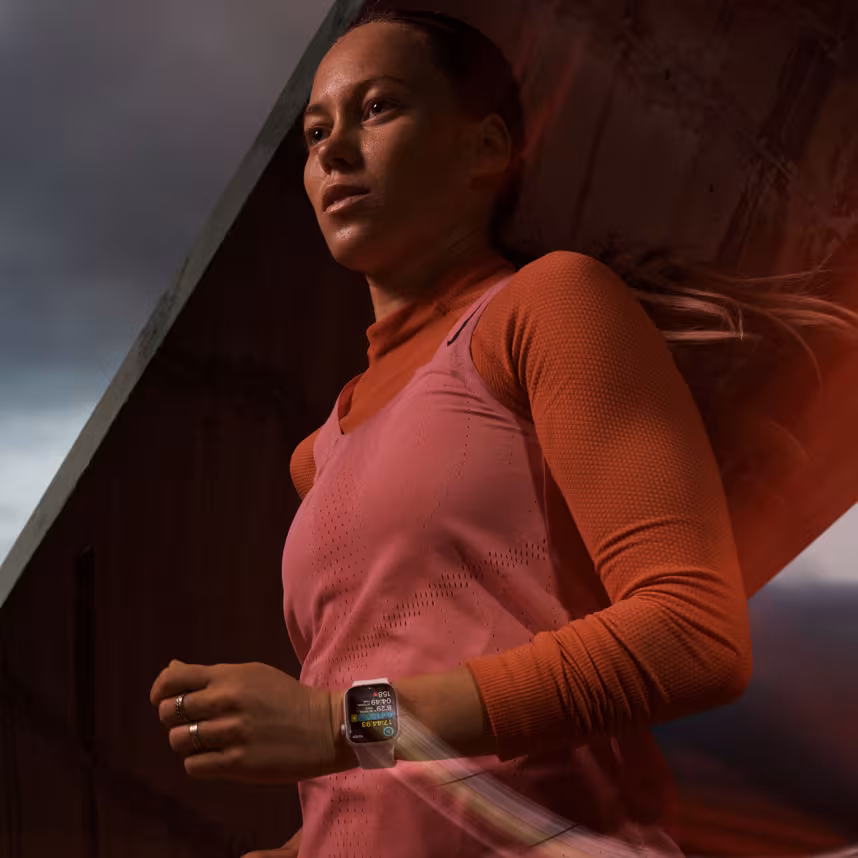 Apple Watch S9 GPS Alu ros&eacute; 41mm Sportband M/L hellrosa
