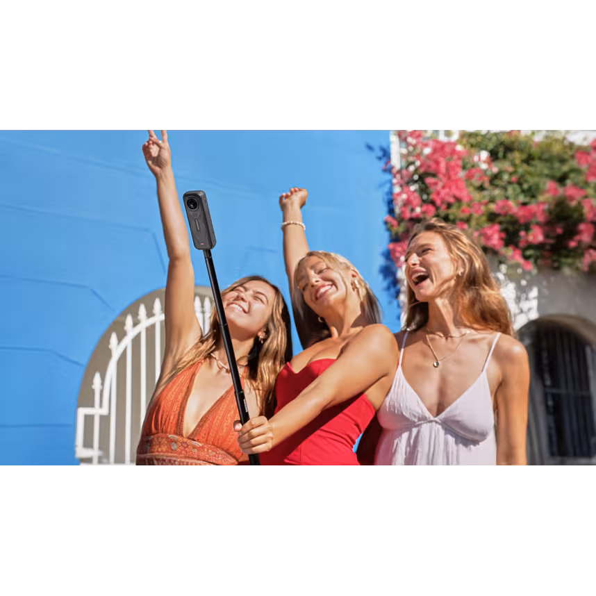 Insta360 X5 Essential Bundle