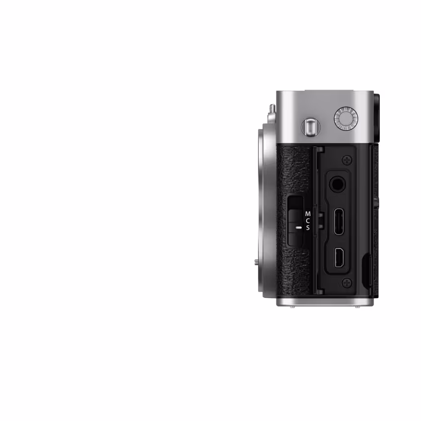 FUJIFILM X-E5 silver + XF23mmF2.8 R WR