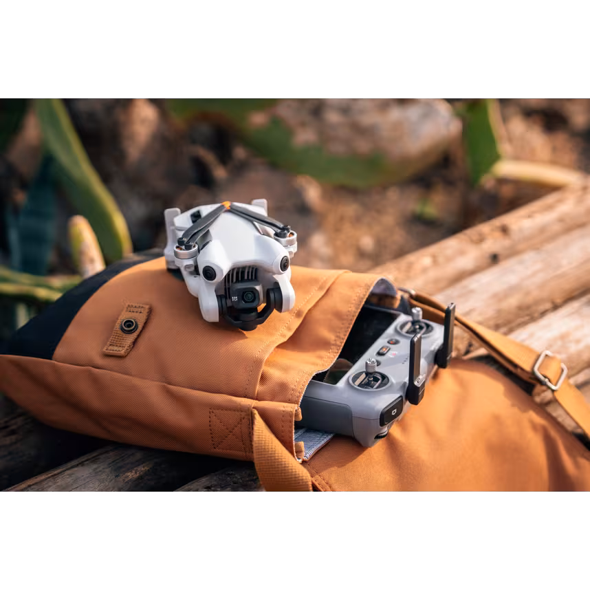 DJI Mini 4 Pro Fly More Combo