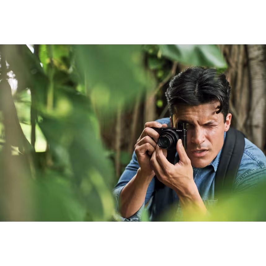 Sony DSC-RX100M7 Cybershot 25