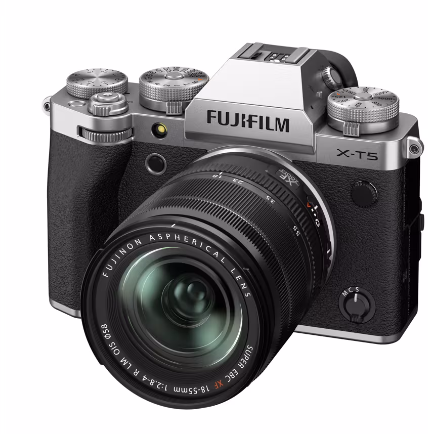 FUJIFILM X-T5 silber + XF 18-55/2.8-4,0 R LM OIS