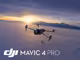 Eine DJI Mavic 4 Pro fliegt bei Sonnenuntergang über einer Schneelandschaft.