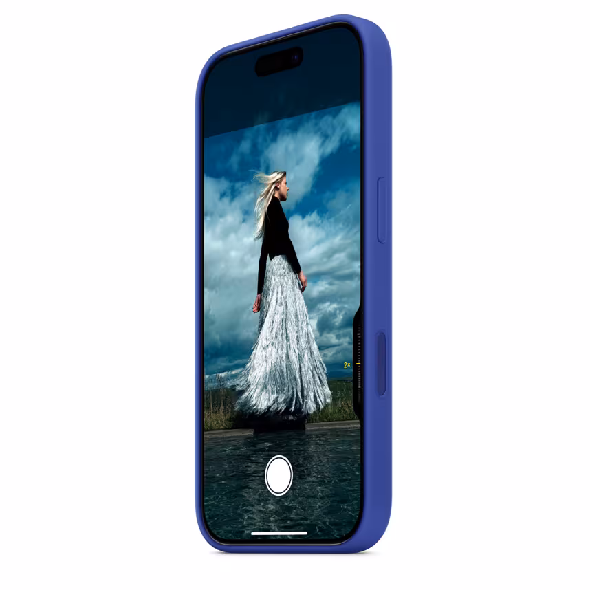 Apple iPhone 16 Pro Max Silikon Case mit Magsafe ultramarin