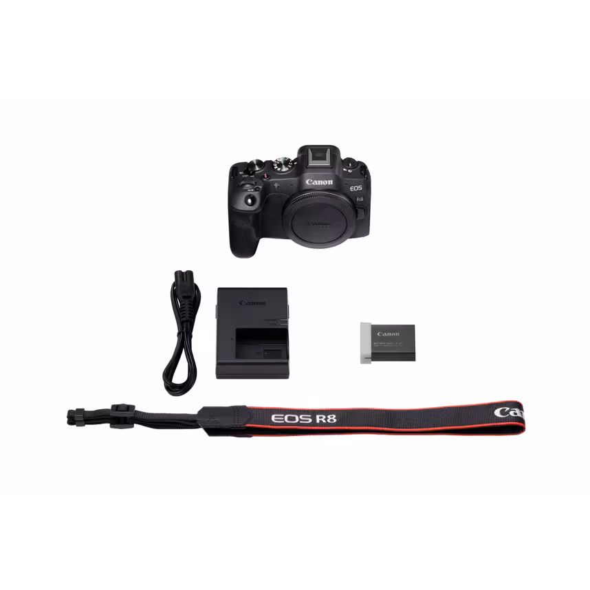 Canon EOS R8 + RF 24-105/4-7,1 IS STM