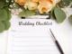 Hochzeits-Checkliste und Blumen